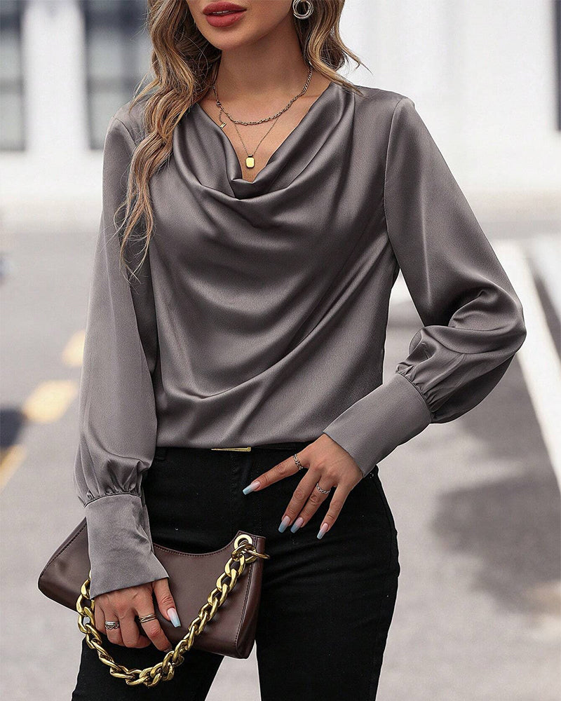 Unifarbene Bluse mit Falten
