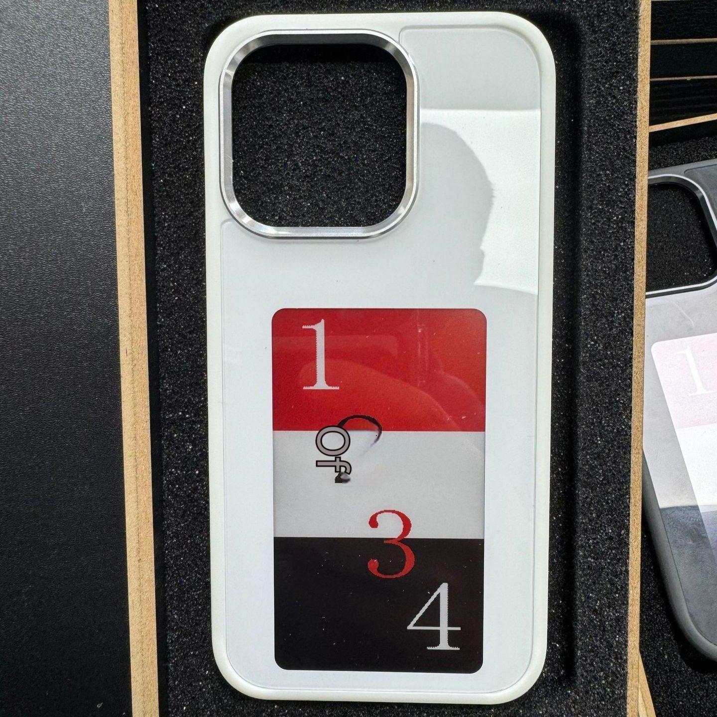 InkCase™ – Die innovative E-Ink Handyhülle für grenzenlose Personalisierung