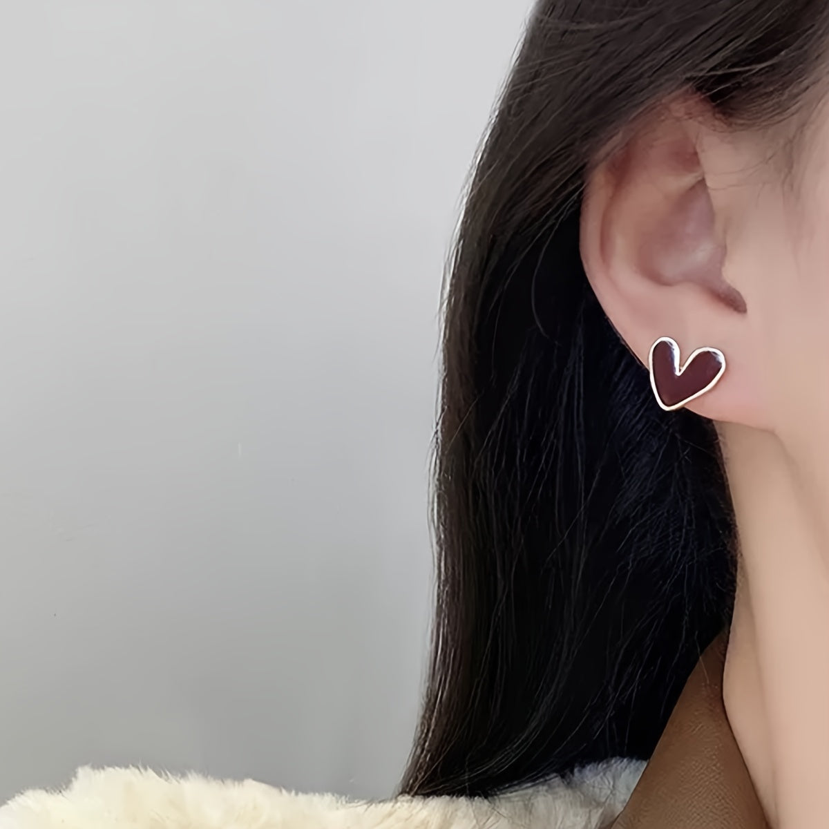 Sophie | Elegante Rote Herz-Ohrstecker