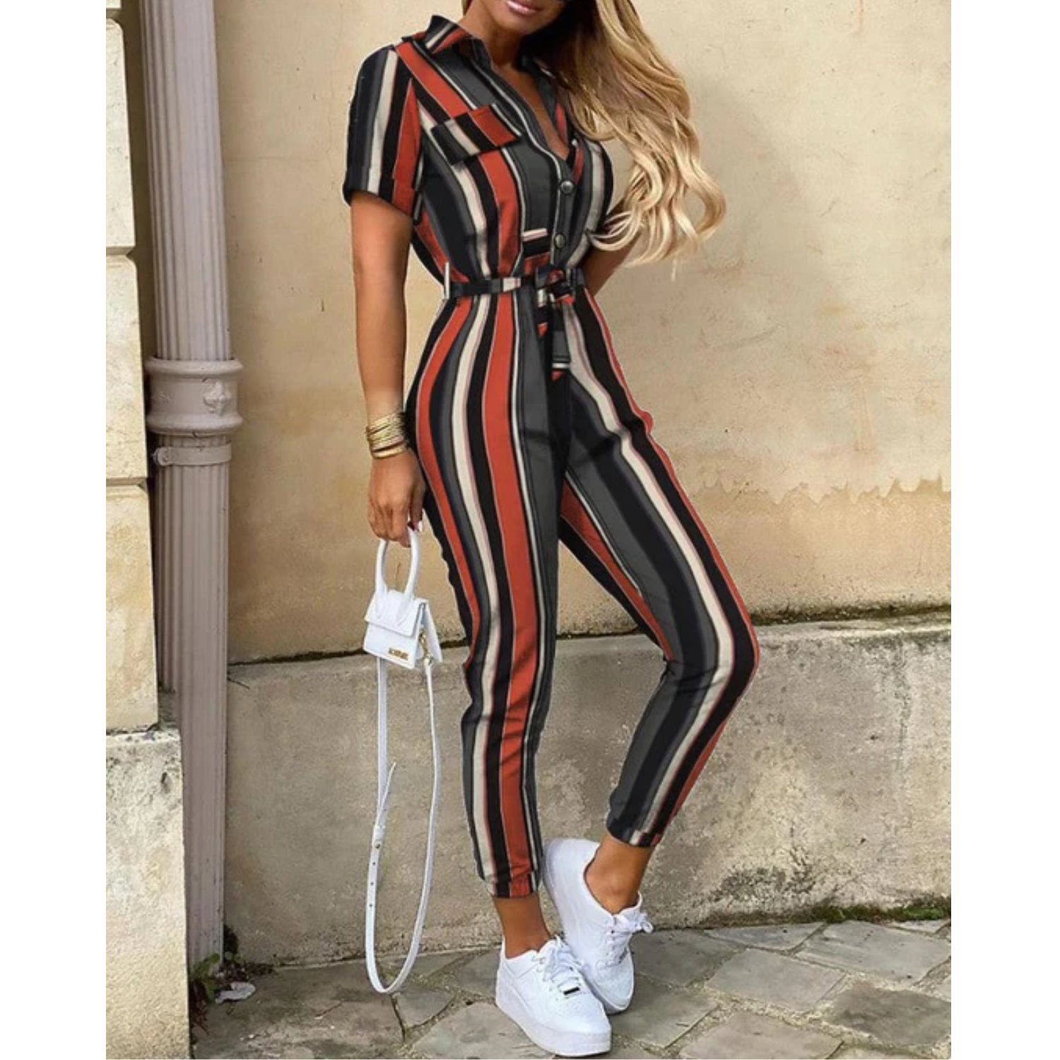 Elin | Jumpsuit mit Gürtel und kurzen Ärmeln