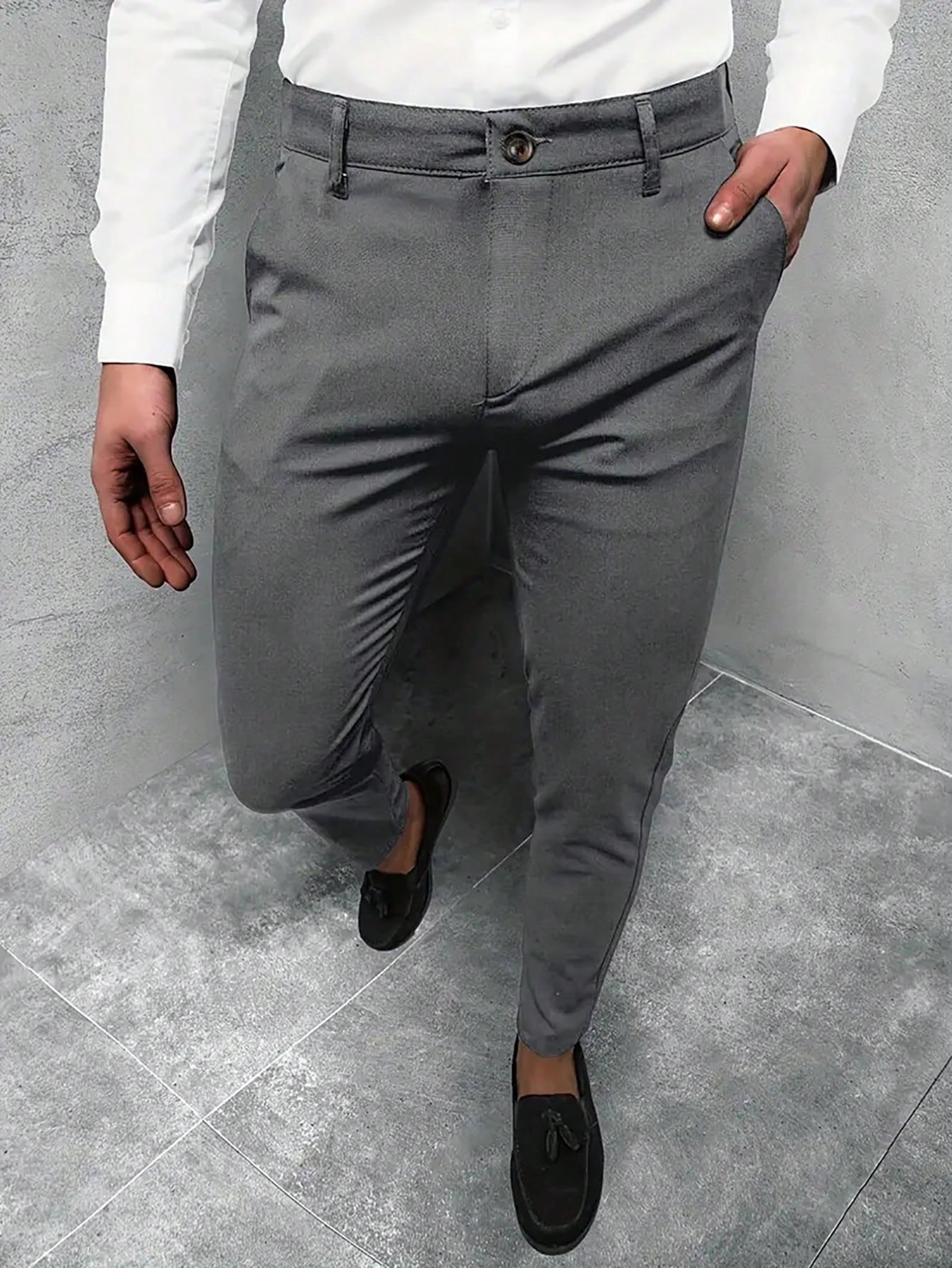 Jasper | Einfarbige Herrenhose für lässige Geschäftsreisen