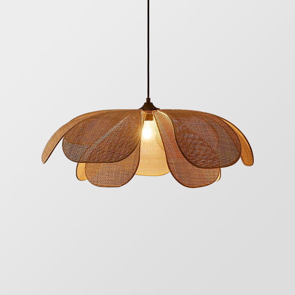 RustikaLeuchter™ - Charmantes Rattan-Design trifft auf rustikale Eleganz.