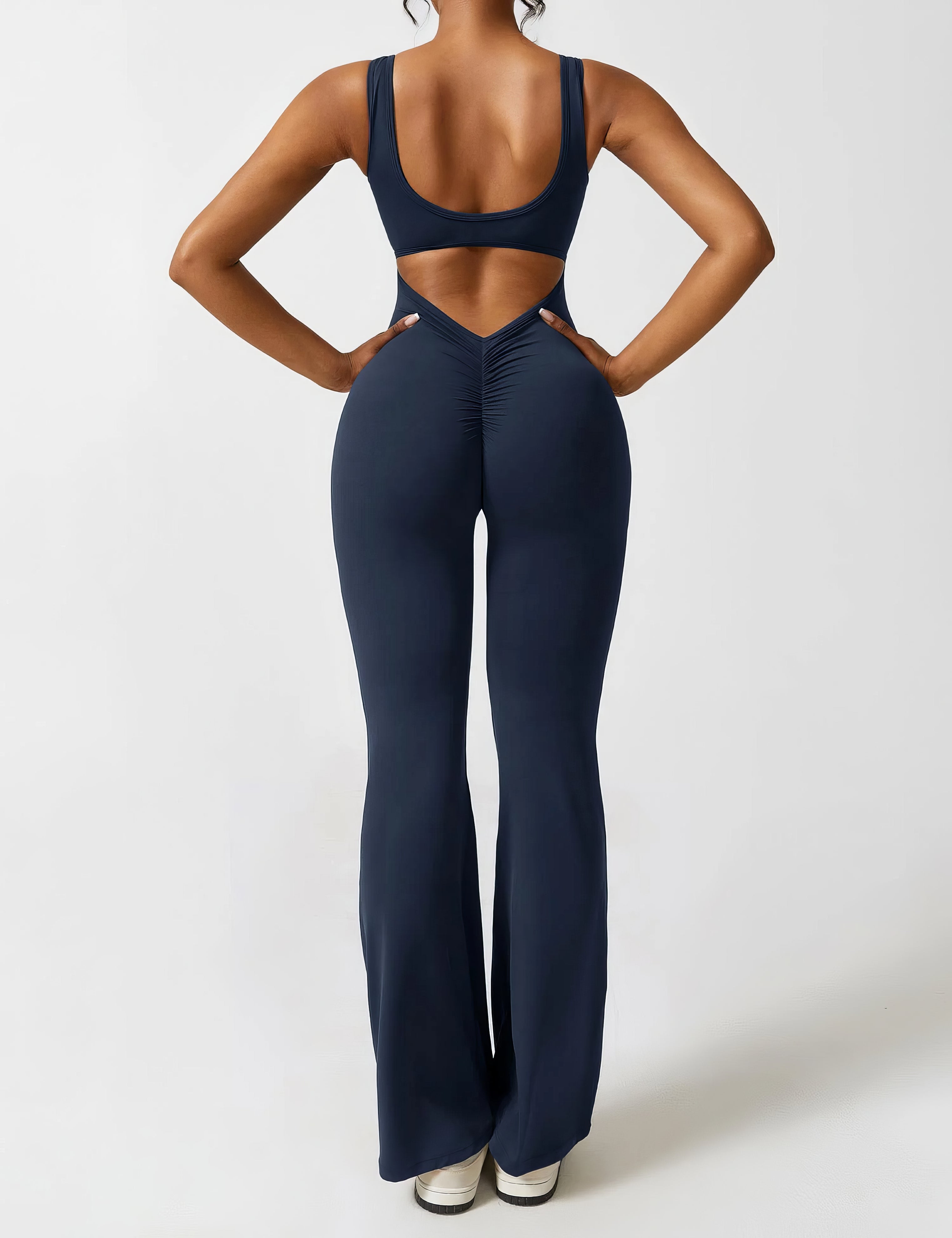 LyannaJumpsuit™ - Das Must-have für jede aktive Frau!