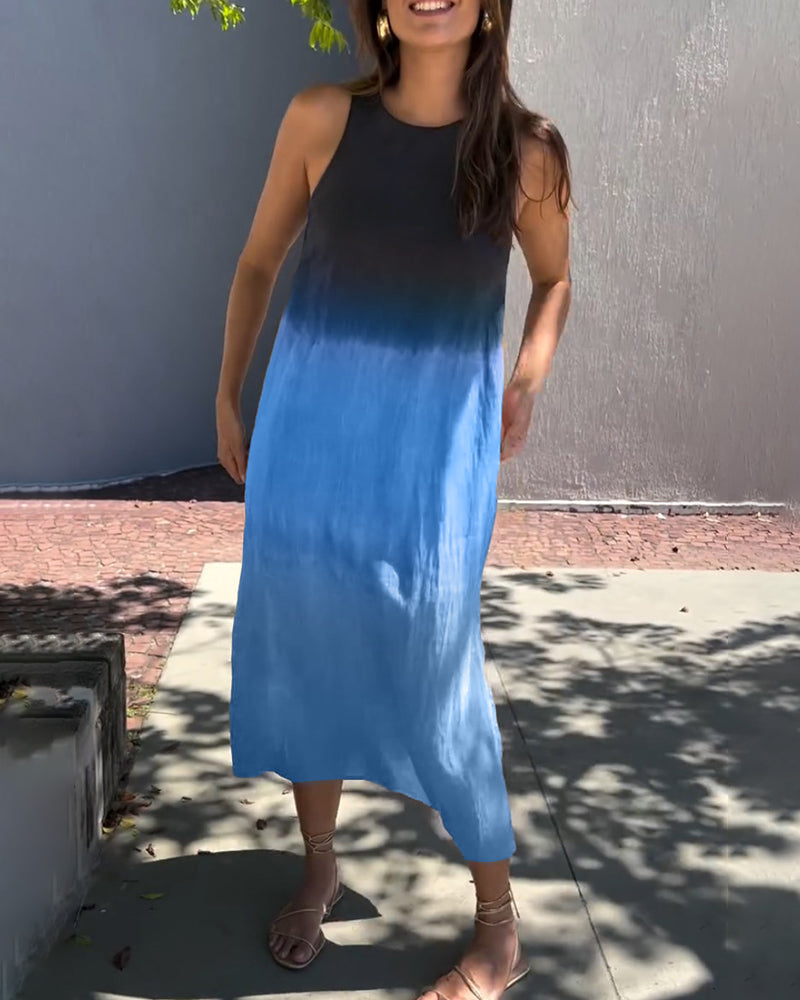 Ärmelloses Kleid mit Seitenschlitz