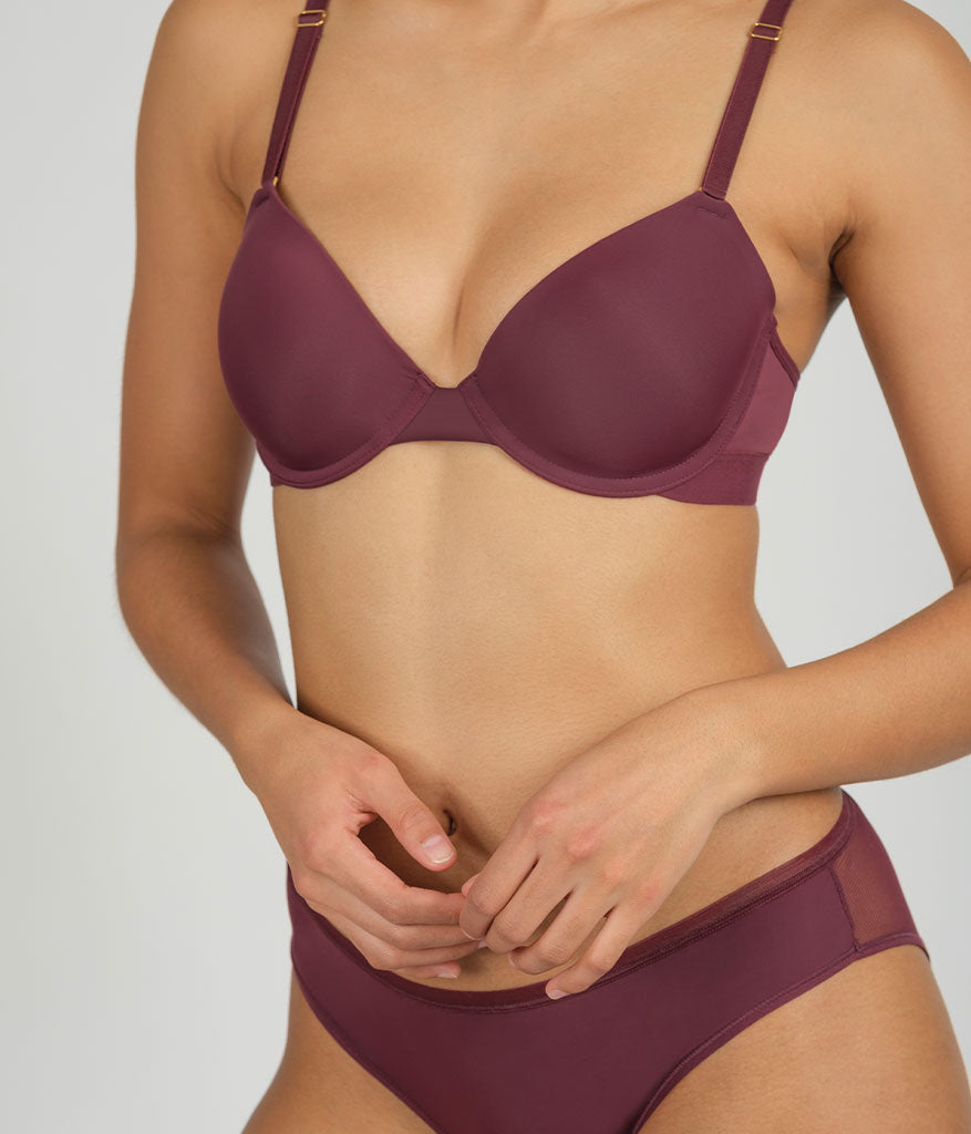 EleganceLift™ - Der perfekte BH für ein verbessertes Dekolleté ohne schwere Polsterung oder Bügel!