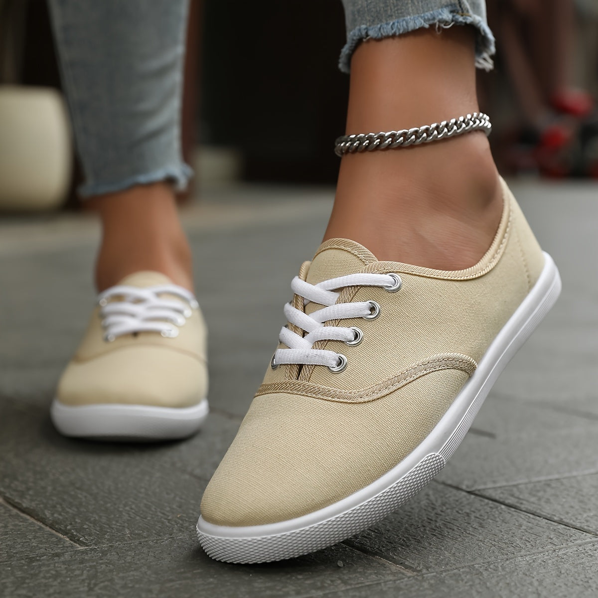 Lotte | Bequeme niedrige Canvas-Schnürschuhe
