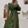 EleganceGown™ - Das stilvolle Ballkleid für formelle Anlässe.