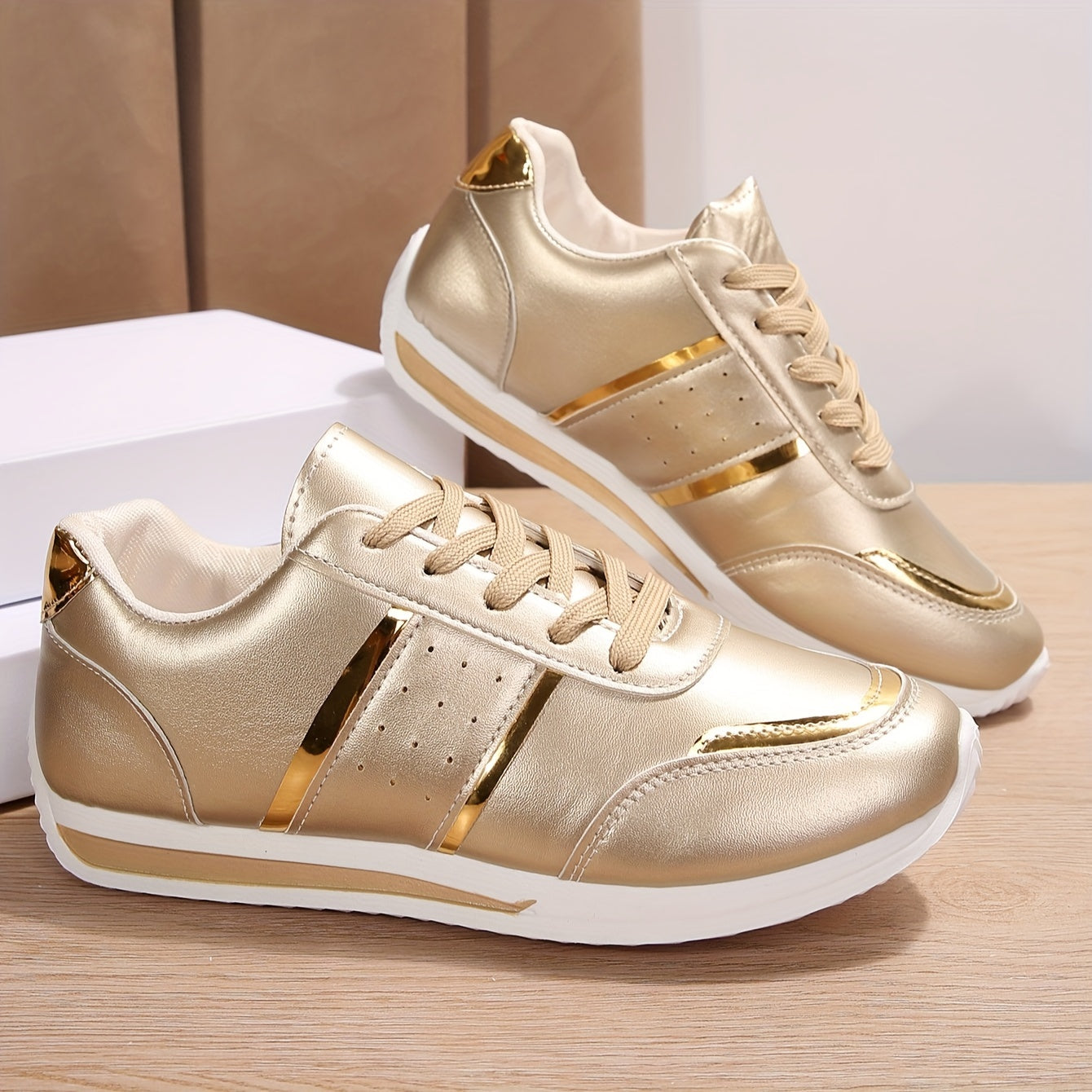 Sophie | Glänzende leichte Damen-Turnschuhe