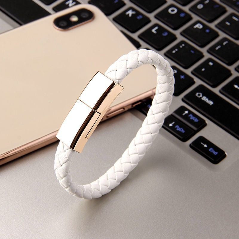 ChargeWear™ – Das stilvolle Armband, das gleichzeitig ein Ladekabel ist