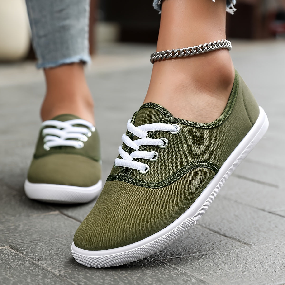Lotte | Bequeme niedrige Canvas-Schnürschuhe