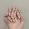NailGlamour™ - Die perfekte Lösung für stilvolle, tragbare Kunstnägel.