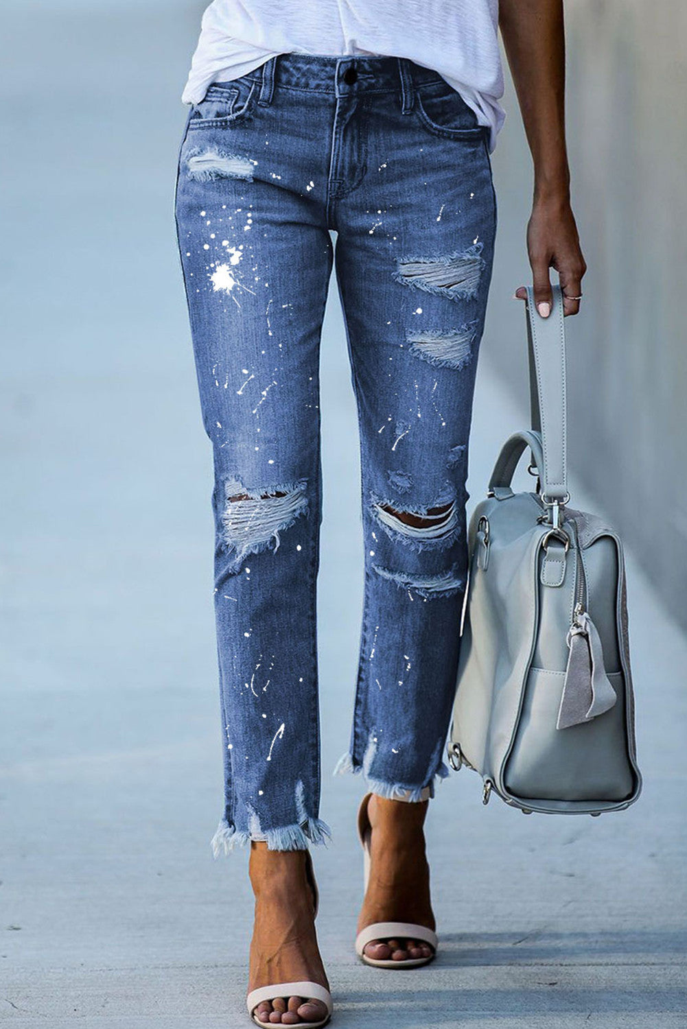 Lässige zerrissene Jeans