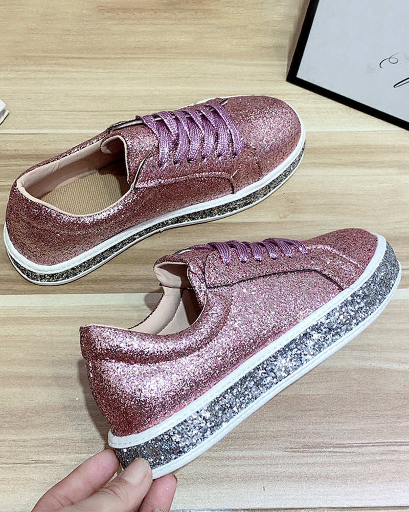 Plateau-Turnschuhe in großen Größen für Frauen