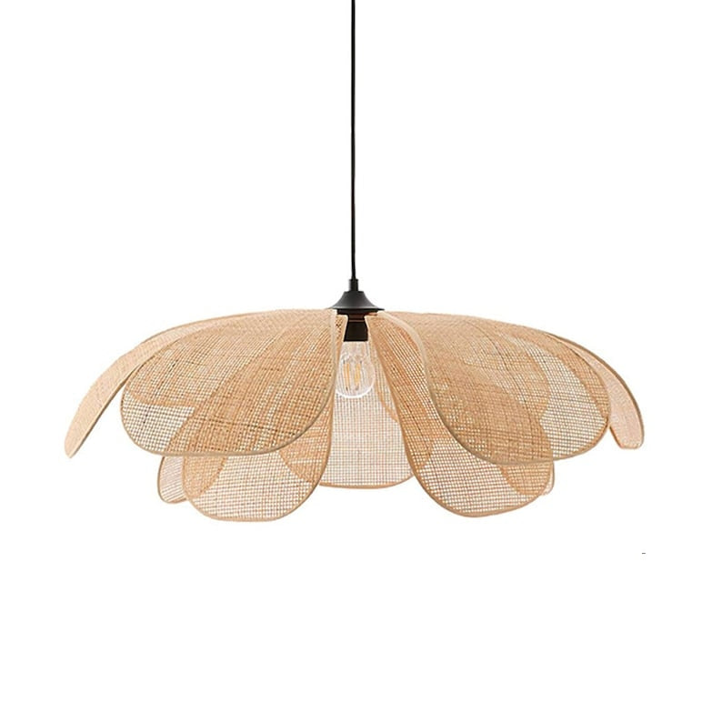 RustikaLeuchter™ - Charmantes Rattan-Design trifft auf rustikale Eleganz.