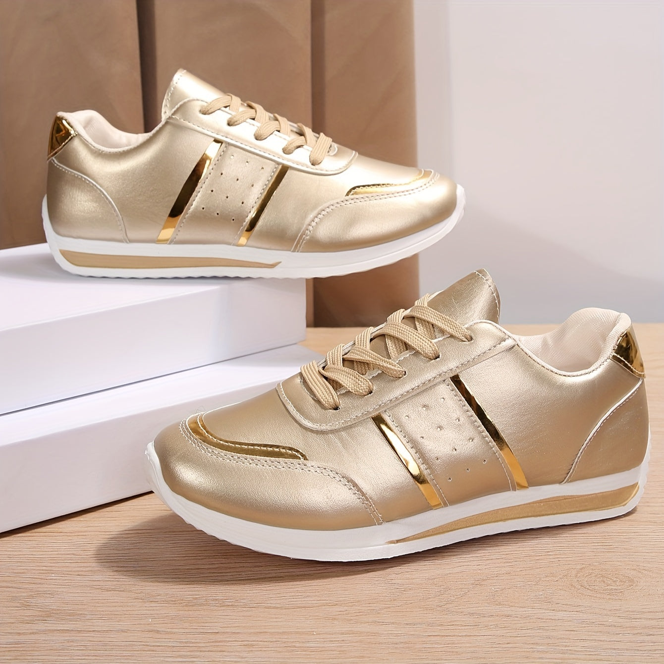 Sophie | Glänzende leichte Damen-Turnschuhe