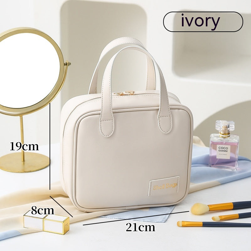 BeautifyBag™ - Die stilvolle und geräumige Kosmetiktasche für unterwegs.