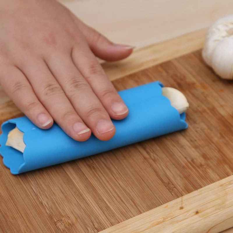EasyPeel™ - Der umweltfreundliche Knoblauchschäler aus Silikon.