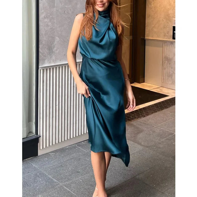 Eleganz™ - Das elegante ärmellose Cocktailkleid mit hohem Halsausschnitt und elastischer Taille für Hochzeitsgäste.