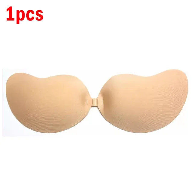 InvisiBra™ - Der selbstklebende BH, der nicht leicht abfällt und sich frei und einfach anfühlt.