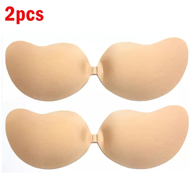 InvisiBra™ - Der selbstklebende BH, der nicht leicht abfällt und sich frei und einfach anfühlt.