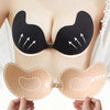 InvisiBra™ - Der selbstklebende BH, der nicht leicht abfällt und sich frei und einfach anfühlt.