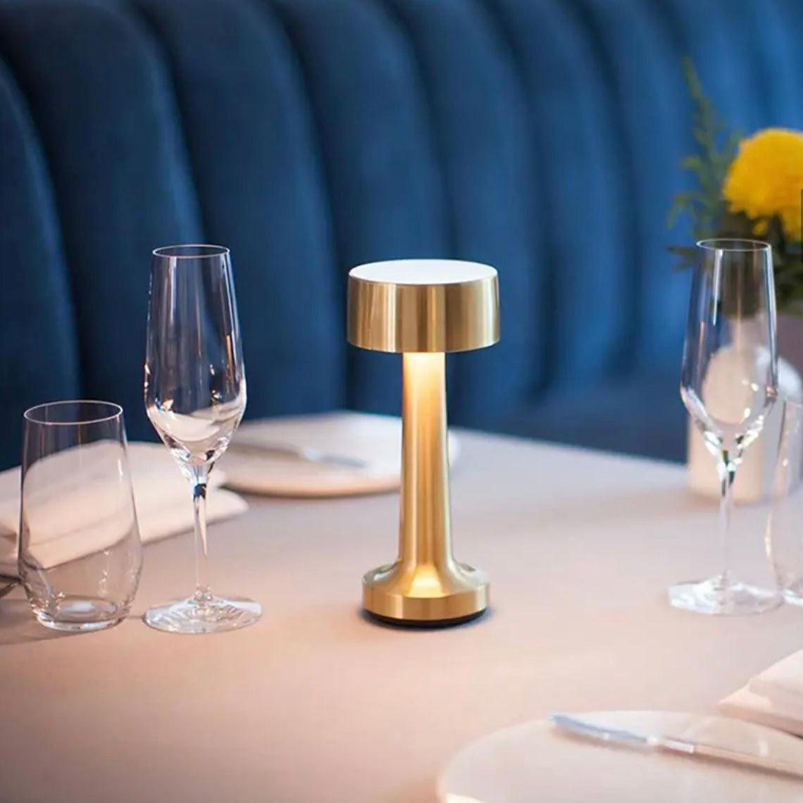 ArcticBeam™ Kabellose Tischlampe – Skandinavische Eleganz für jeden Raum