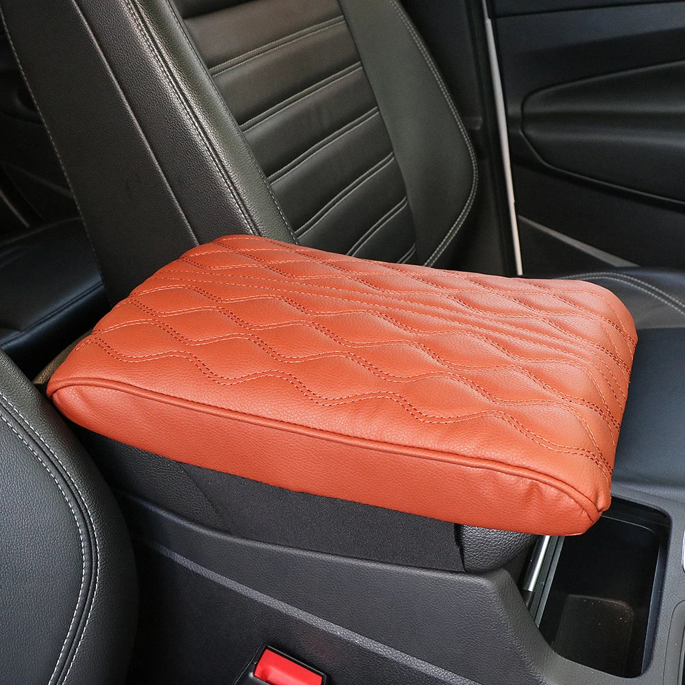 ComfortRest™ - Die ultimative Armlehnenauflage für ein luxuriöses Fahrerlebnis.