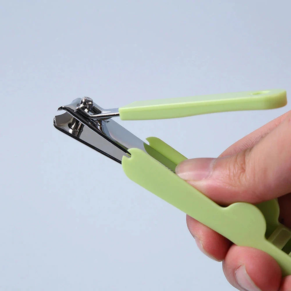 ClipMaster™ - der fortschrittlichste Nagelclipper für präzises Schneiden