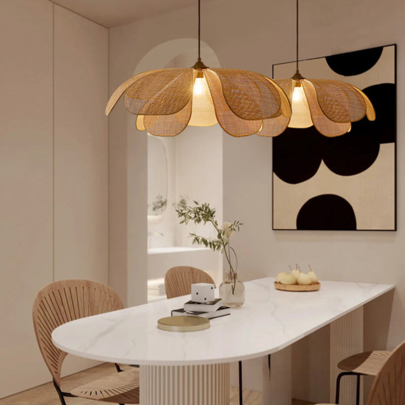 RustikaLeuchter™ - Charmantes Rattan-Design trifft auf rustikale Eleganz.