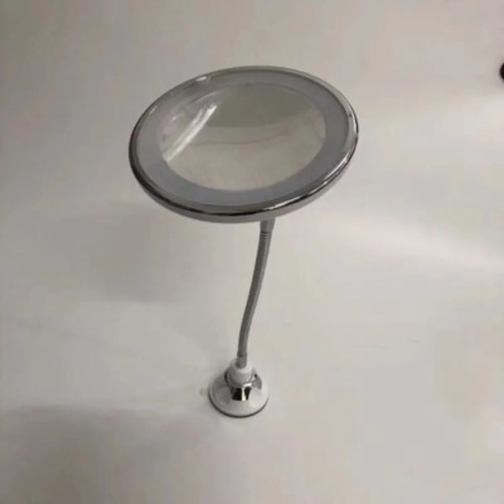 GlamMirror™ - Der flexible Schminkspiegel mit LED-Beleuchtung und 10-facher Vergrößerung.