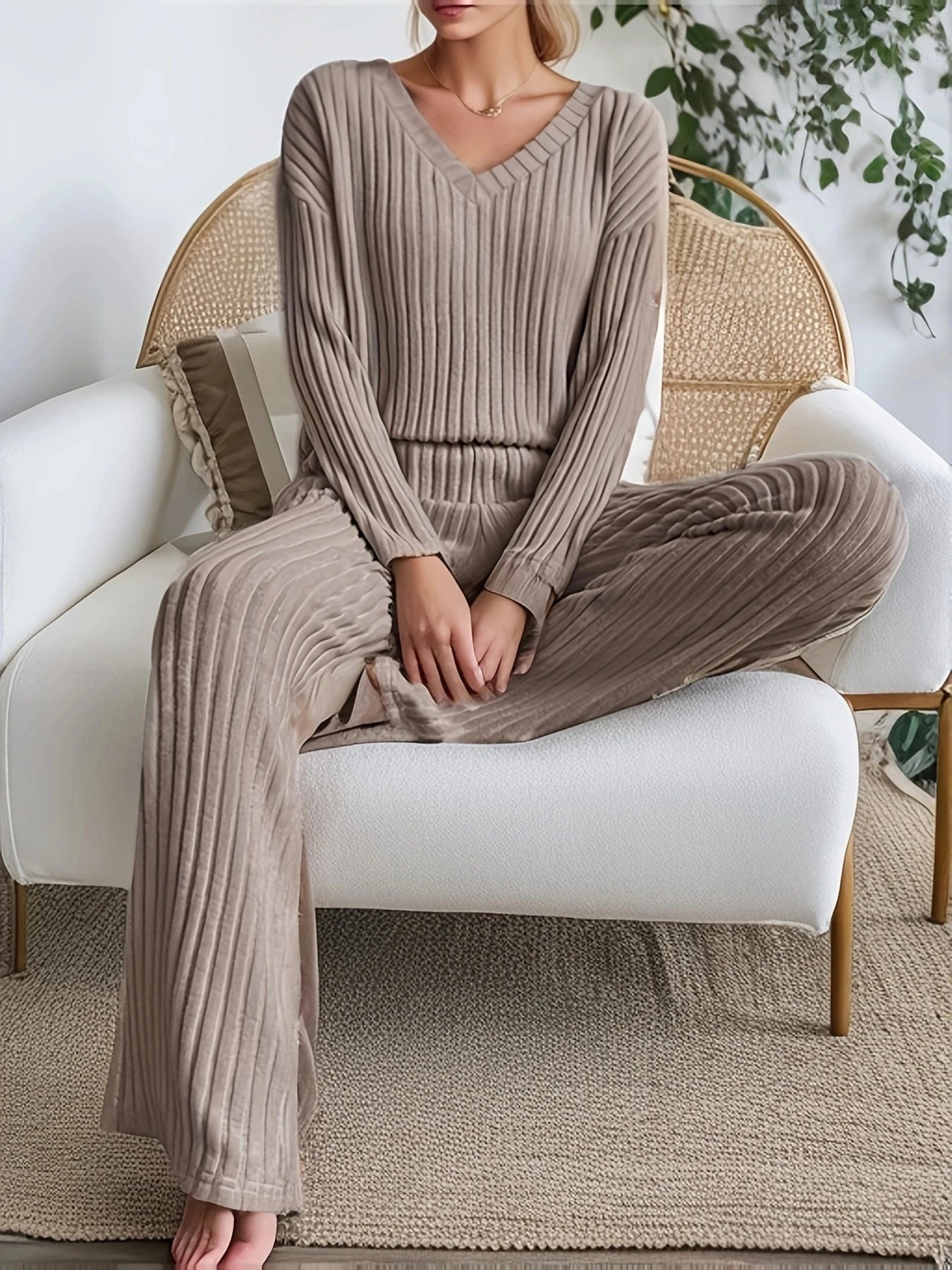 HerbstChic™ - Lässiges Strick-Set mit V-Ausschnitt und Streifenmuster für Herbst/Winter.