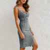 DenimGlam™ - Elegantes Damen-Halterneck-Jeanskleid für den Sommer 2024.