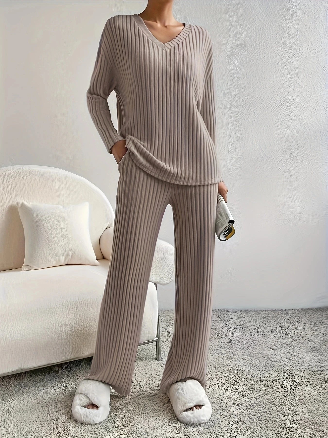 HerbstChic™ - Lässiges Strick-Set mit V-Ausschnitt und Streifenmuster für Herbst/Winter.