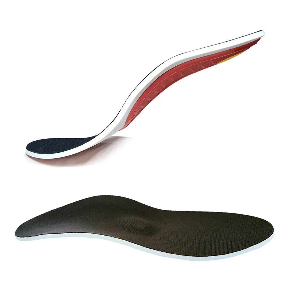 OrthoPad™ - Die orthopädische Einlegesohle zur Schmerzlinderung bei Plattfüßen.