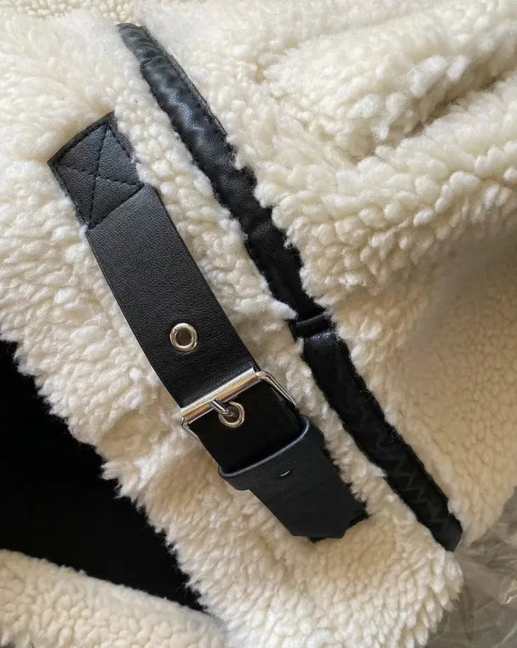 Arctic™ Erhöhen Sie den Winterstil mit plüschiger Eleganz!