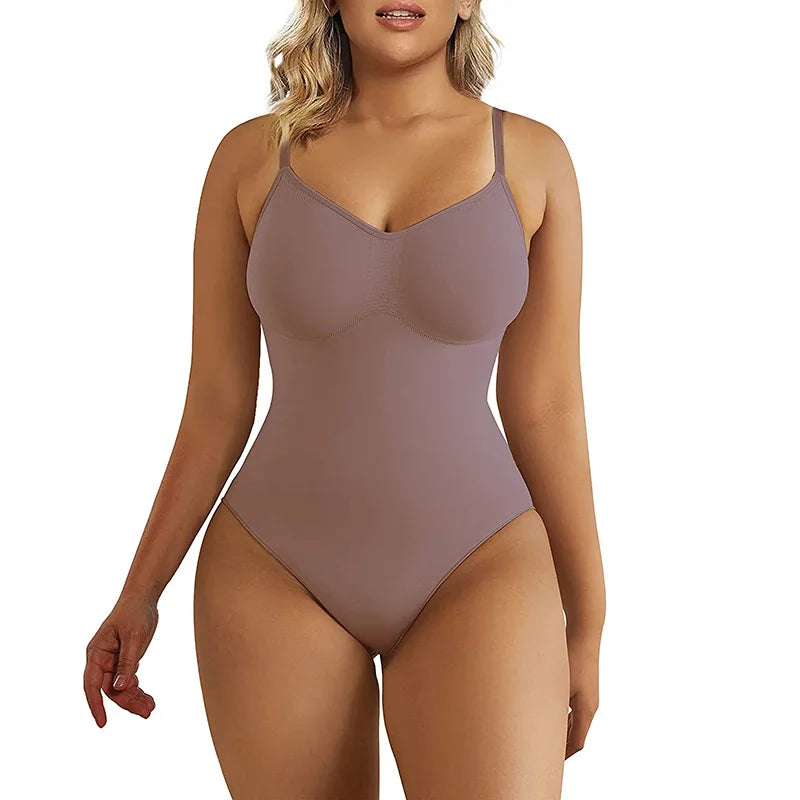 Sculpt™ Bodysuit verwandelt Ihre Figur und sorgt für schlanke Konturen und Selbstvertrauen.