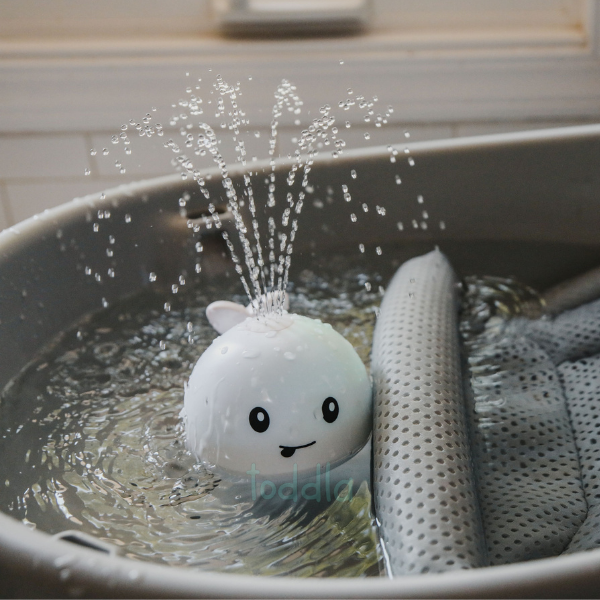 Toddla™ Whale Badespielzeug