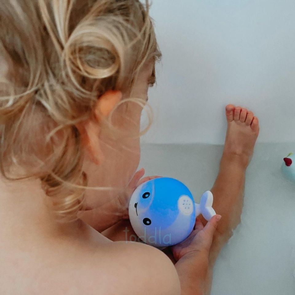 Toddla™ Whale Badespielzeug