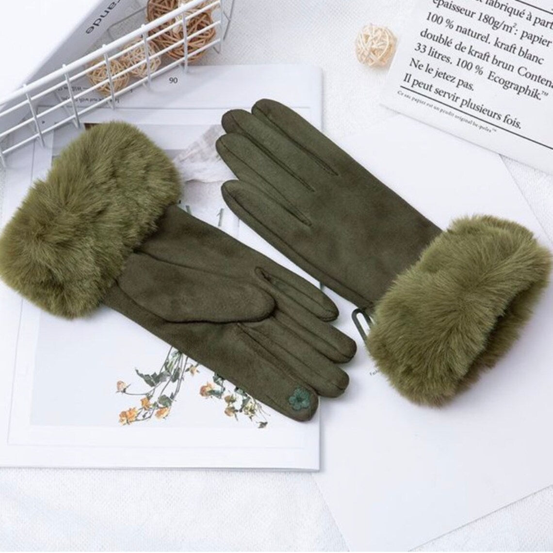 Lotte | Klassische & Stilvolle Damen-Wildlederhandschuhe