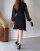 Kleid mit goldener Schnalle