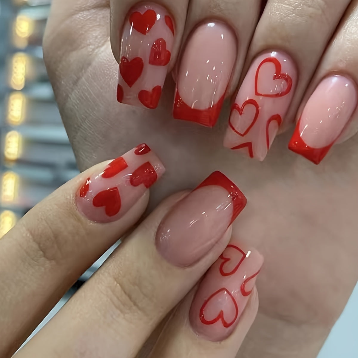 Lotte | Romantische Valentinstag Press-On Nagelsets mit Rotem Herz-Design
