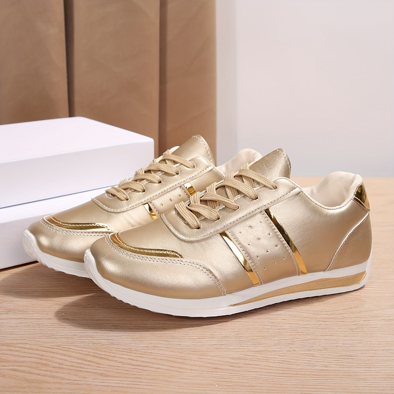 Sophie | Glänzende leichte Damen-Turnschuhe
