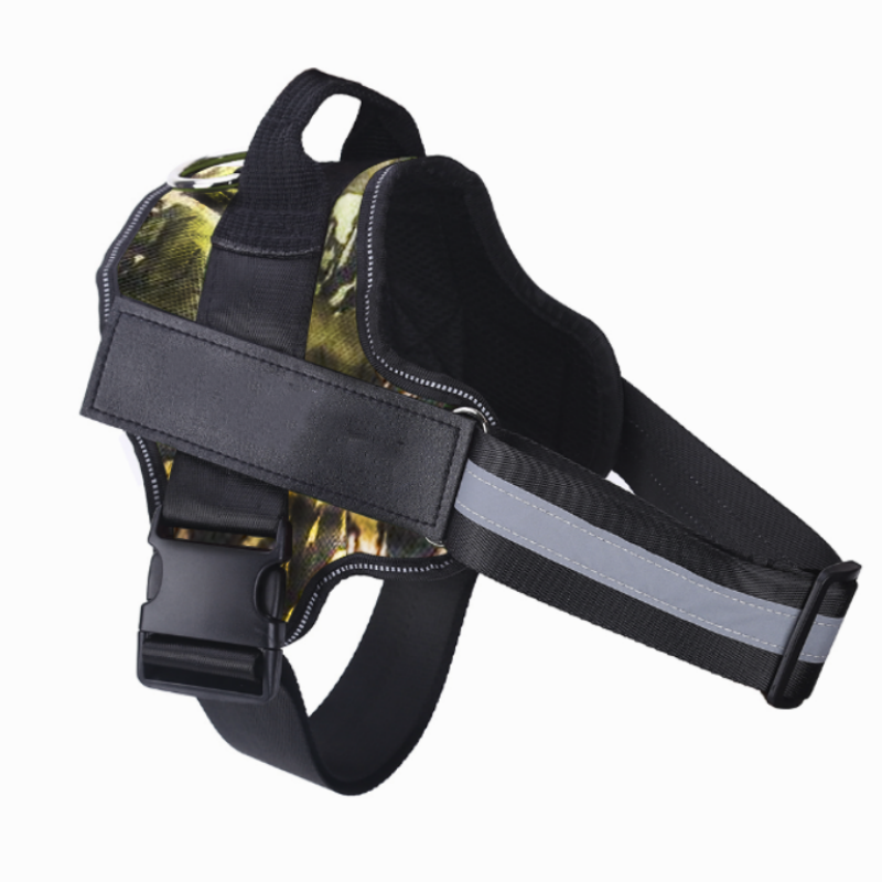 SafeDog™ - Das reflektierende und verstellbare Hundegeschirr für maximale Sicherheit.