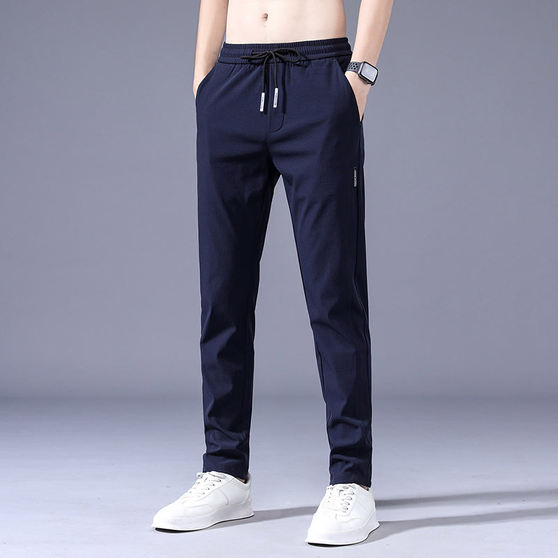 Lars | Dünne Elastische Herren-Jogginghose in Einfarbigem Design