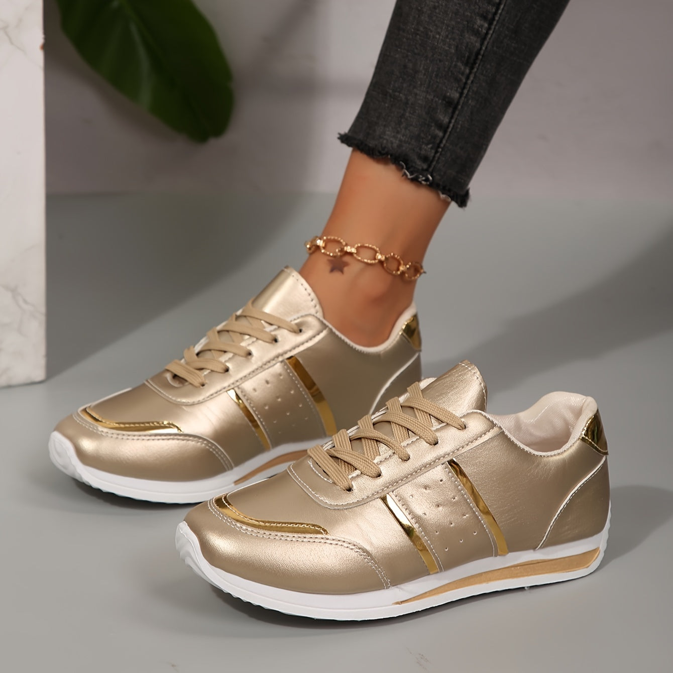 Sophie | Glänzende leichte Damen-Turnschuhe