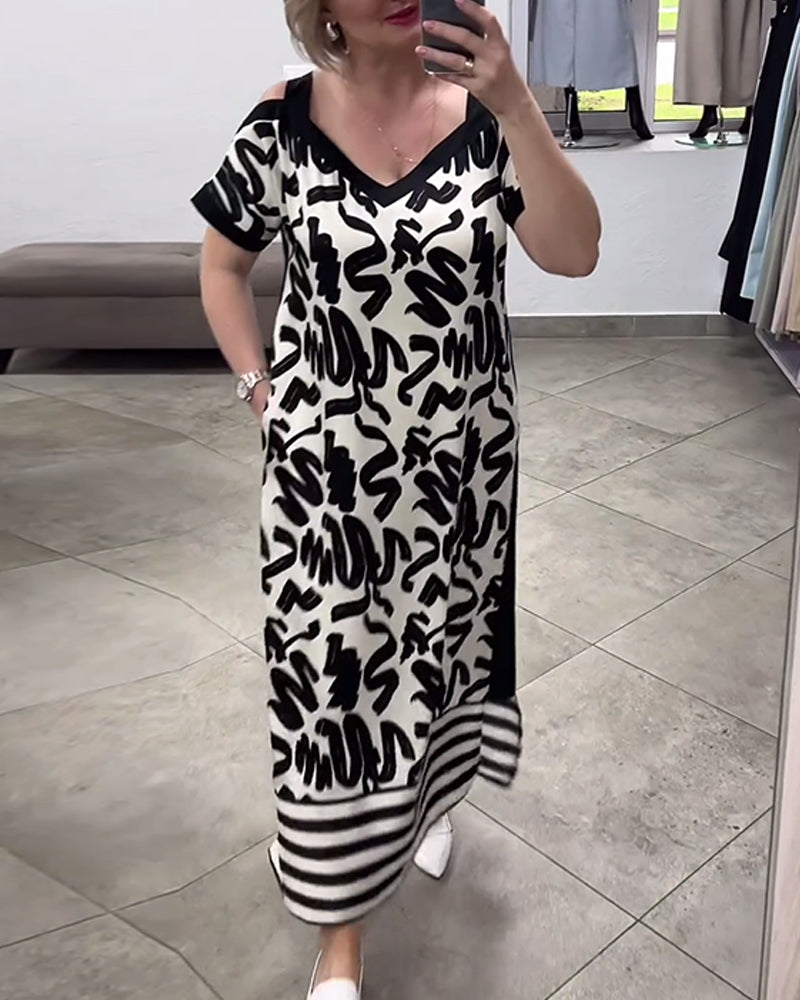 Kurzärmeliges Kleid mit nackten Schultern
