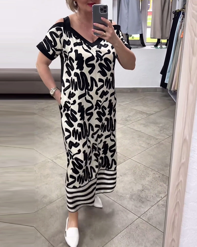 Kurzärmeliges Kleid mit nackten Schultern