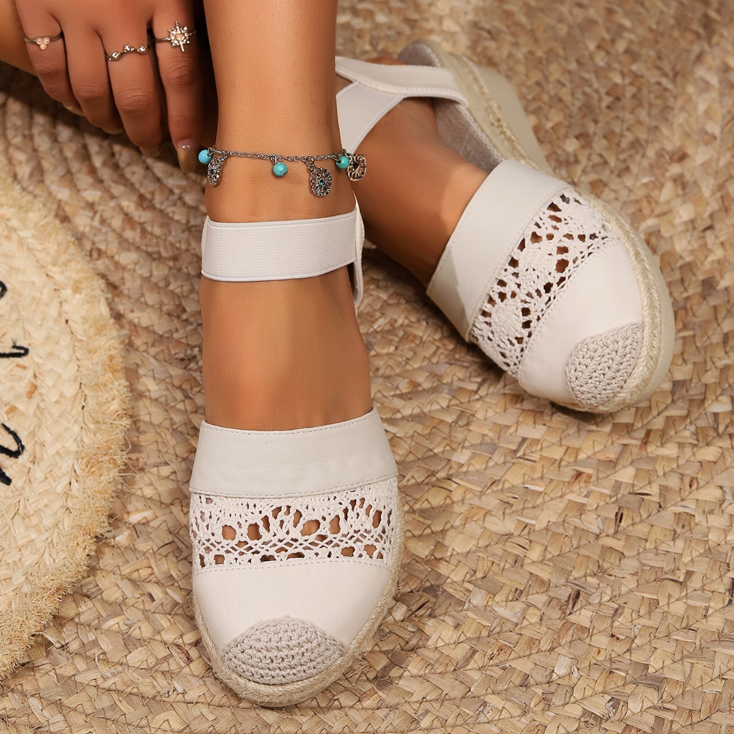 Esmee | Espadrilles mit geschlossener Zehenpartie und Knöchelriemen