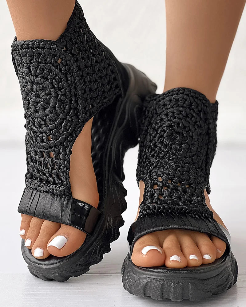 ComfyKnit™ - Stylische gestrickte Sandalen für den ultimativen Sommerkomfort.