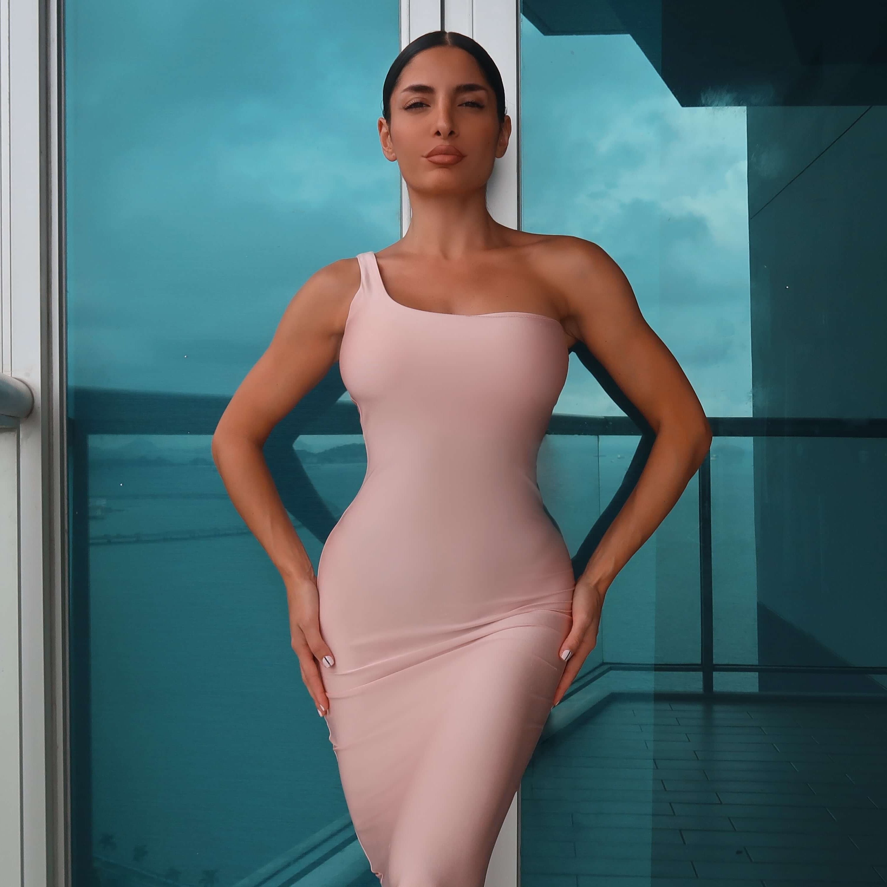 CurveMaster™ - Formschön und komfortabel, für perfekte Kurven